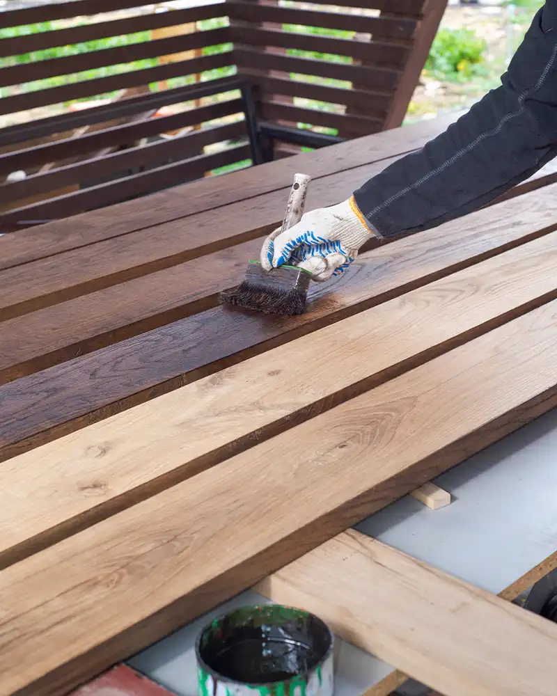 Holz Lackierarbeiten